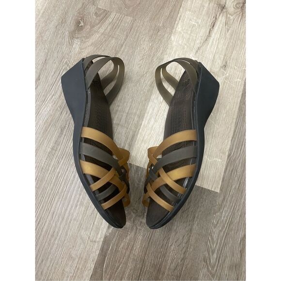 Crocs Huarache Mini Wedge Brown/Black Sandals, Size 9 - Picture 2 of 9
